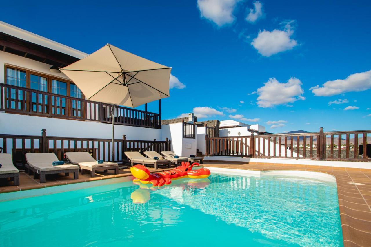 Villa Vista Rey - 6 Bedroom - Heated Pool - Amazing Views - Pool Table - Vista Lobos - Playa Blanca Extérieur photo